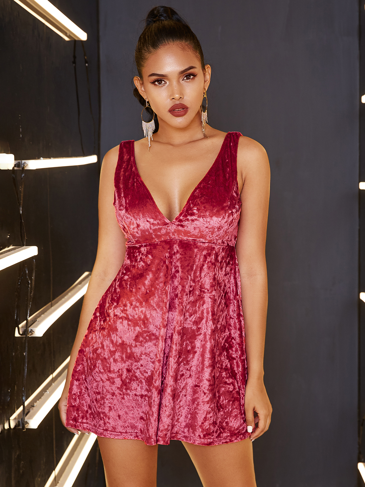 YOINS Velvet Backless Design Deep V Neck Sleeveless Dress