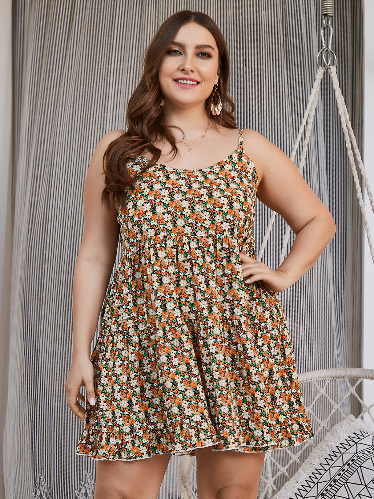 Plus Size Scoop Neck Calico Backless Design Sleeveless Dress