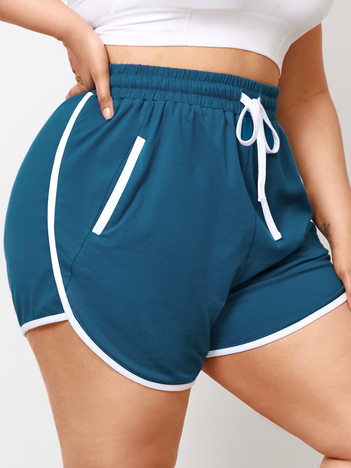 YOINS Plus Size Drawstring Side Pocket Shorts