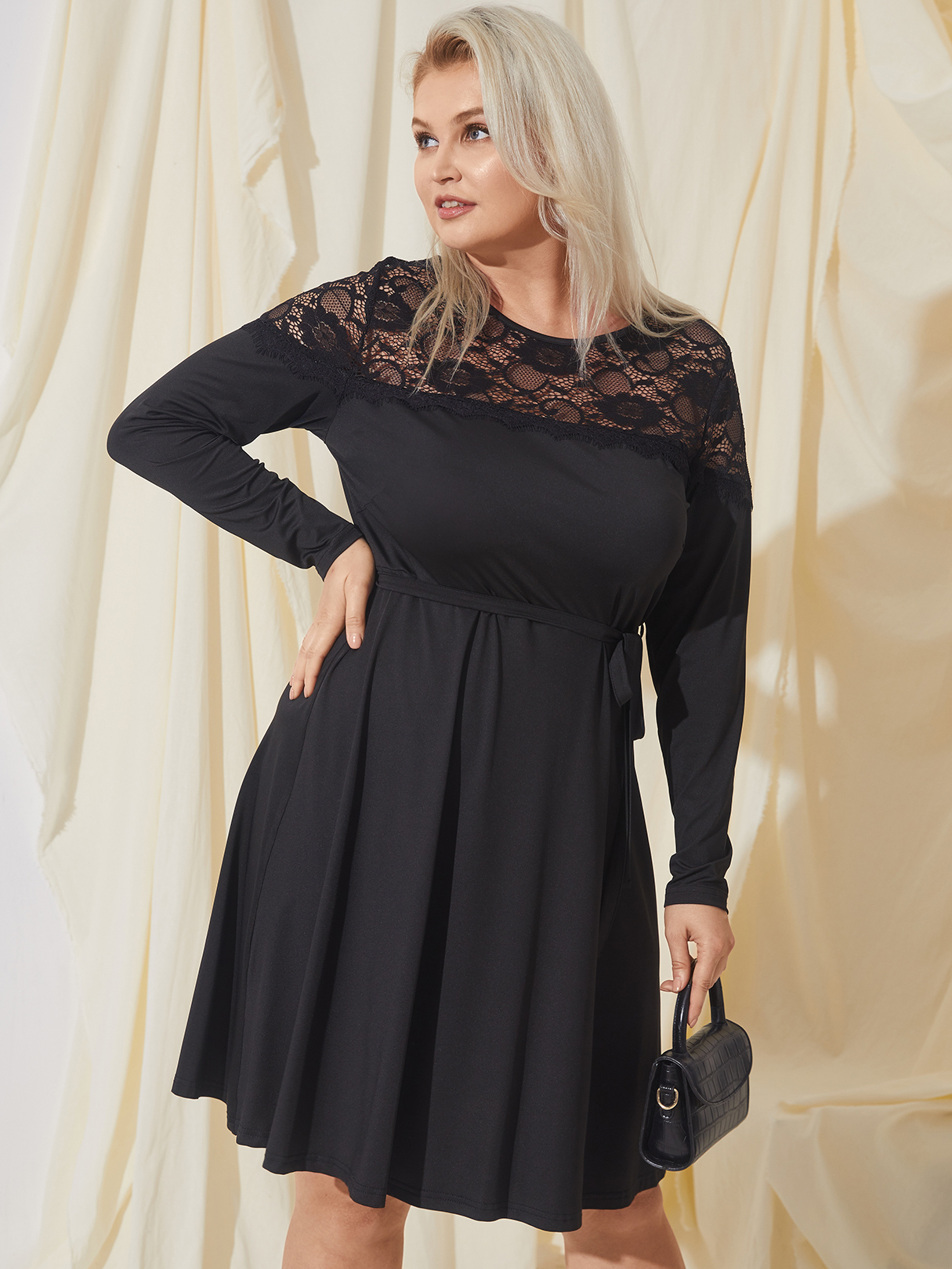 YOINS Plus Size Crew Neck Patchwork Lace Long Sleeves Mini Dress