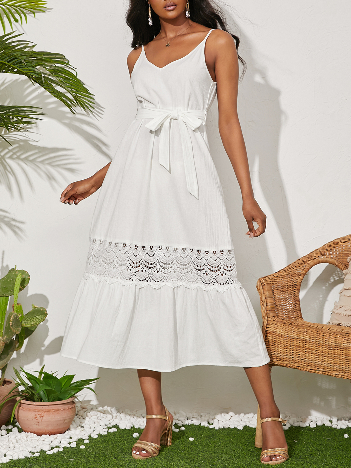 YOINS White Belt Design Backless Holiday Maxi Dress
