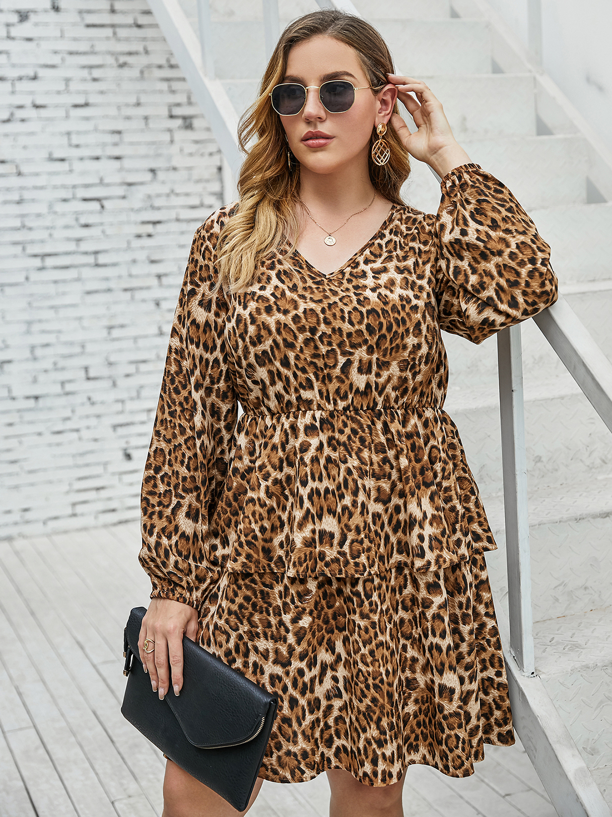 Plus Size V-neck Leopard Long Sleeves Dress