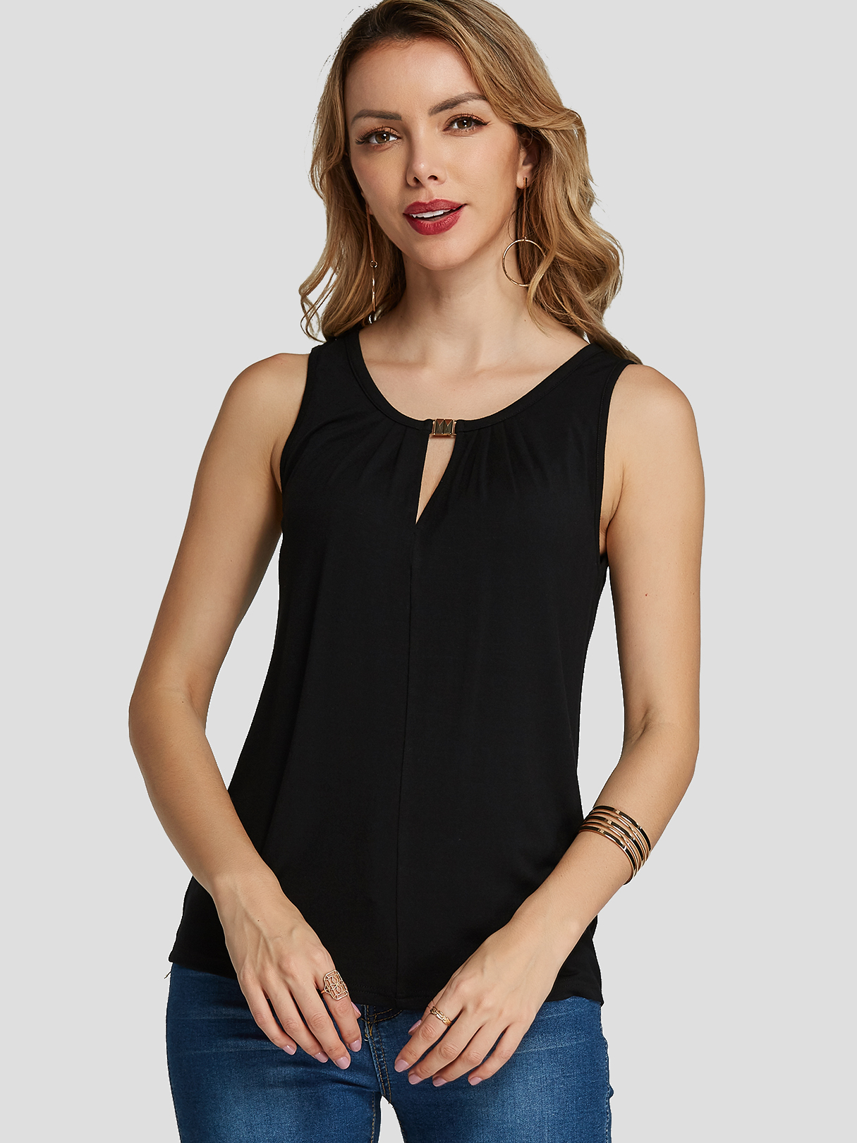 YOINS Black Cut out Round Neck Sleeveless Camis