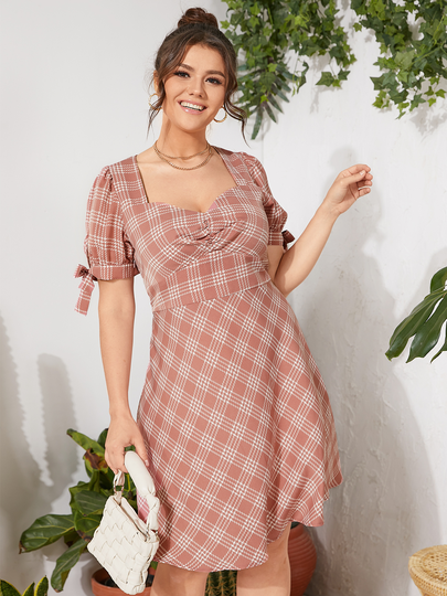 YOINS Plus Size Plaid Ruched Design Short Sleeves Dress
