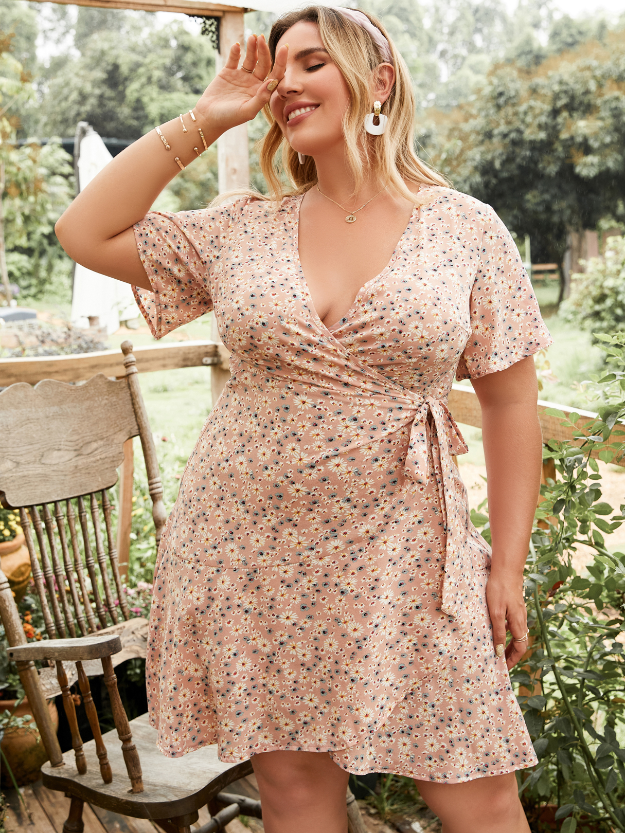YOINS Plus Size Calico Wrap Design Tie-up Design Short Sleeves Mini Dress
