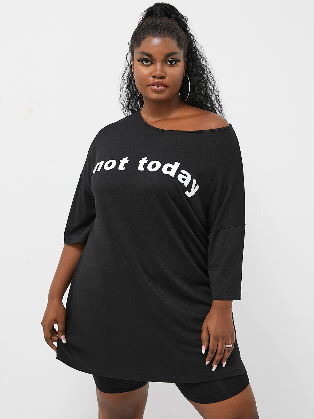YOINS Plus Size Round Neck Letter 3/4 Length Sleeves Tee