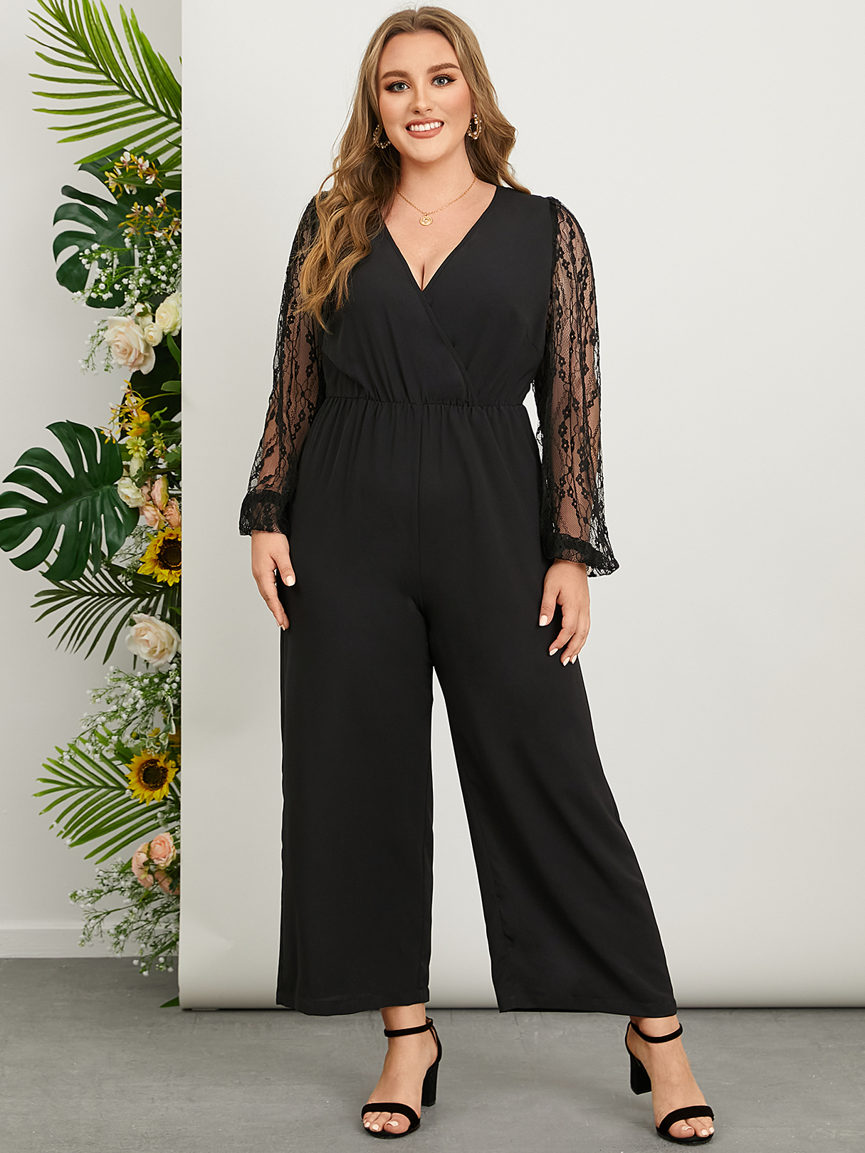 YOINS Plus Size V-neck Crossed Front Design Lace Patchwork Design Long Sleeves Jumpsuit