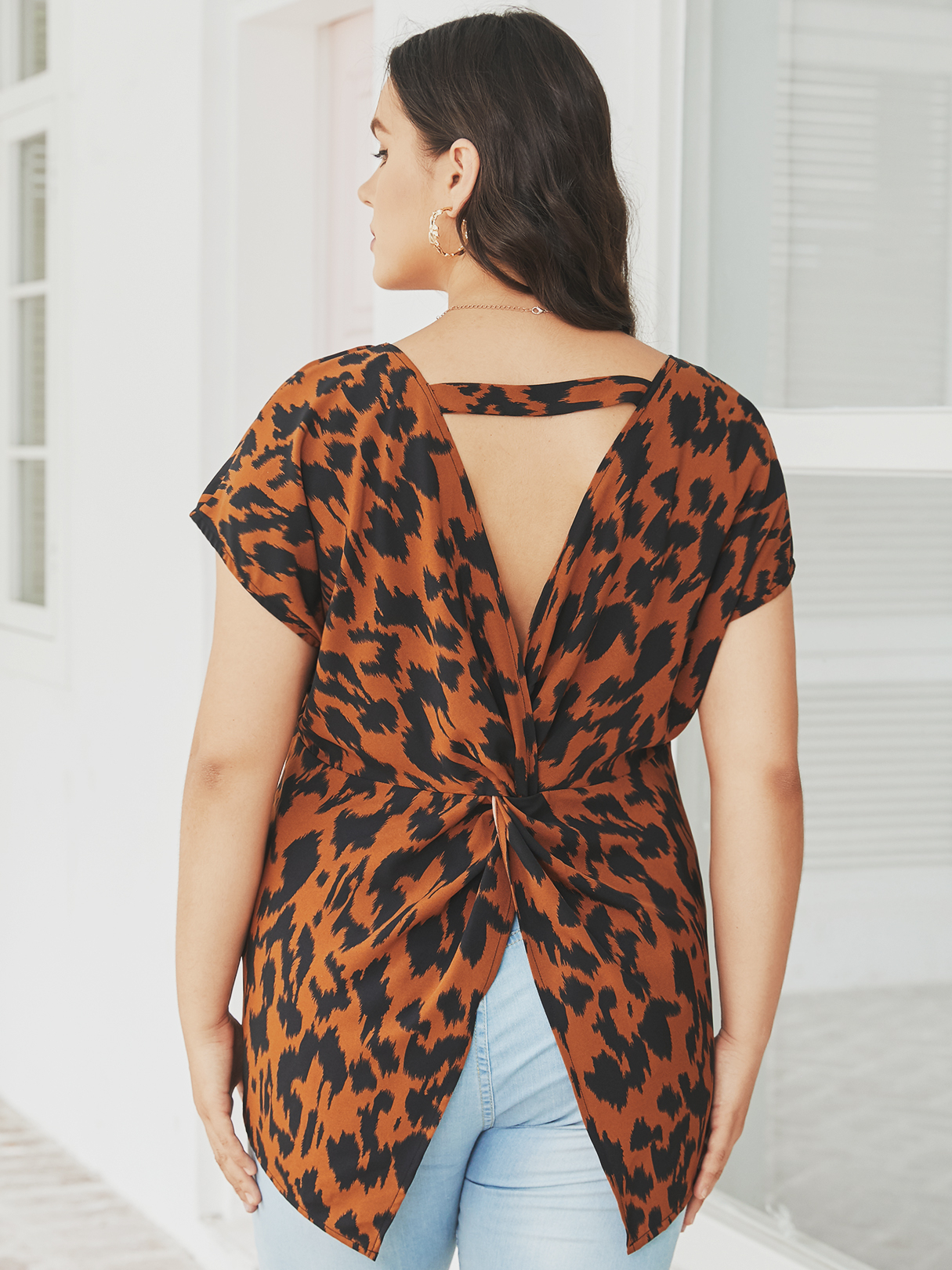 YOINS Plus Size Round Neck Leopard Cut Out Twist Short Sleeves Blouse