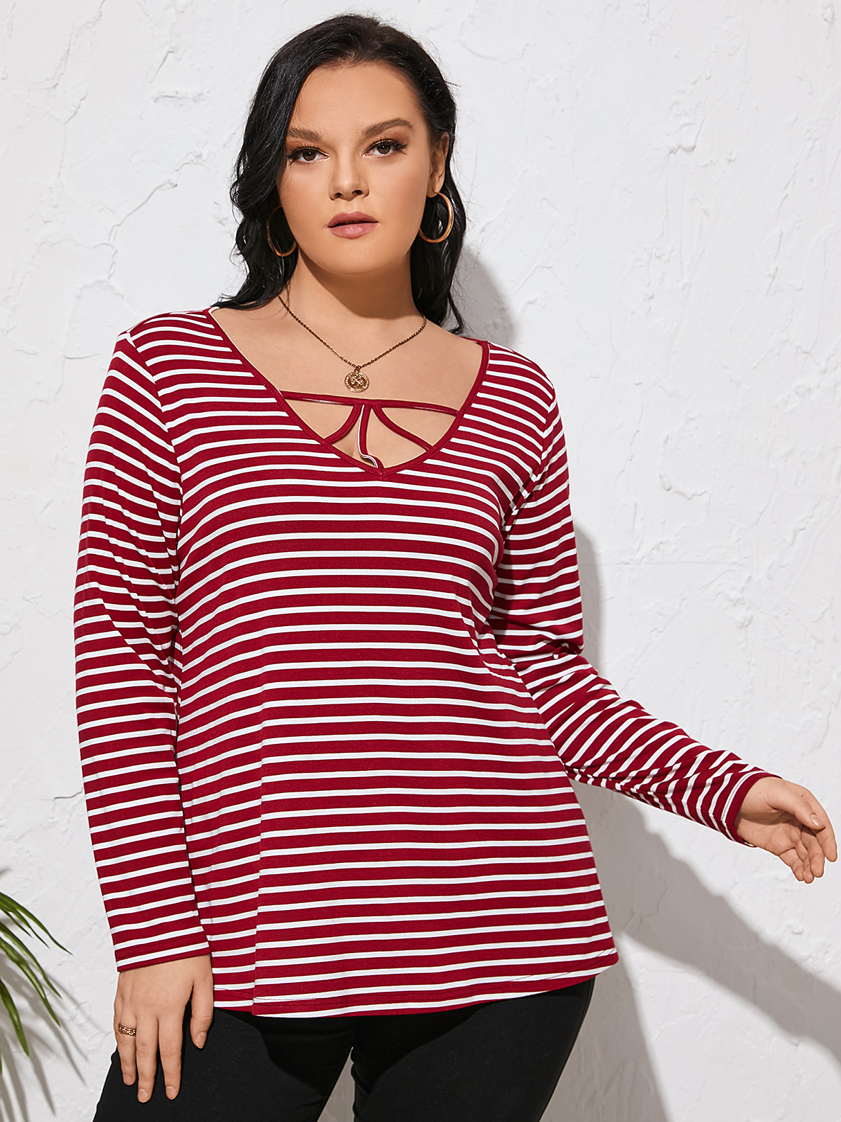 YOINS Plus Size Round Neck Striped Cut Out Long Sleeves Tee