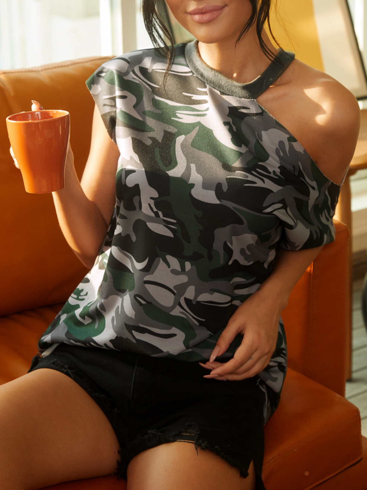 YOINS Off The Shoulder Camo Short Sleeves Tee