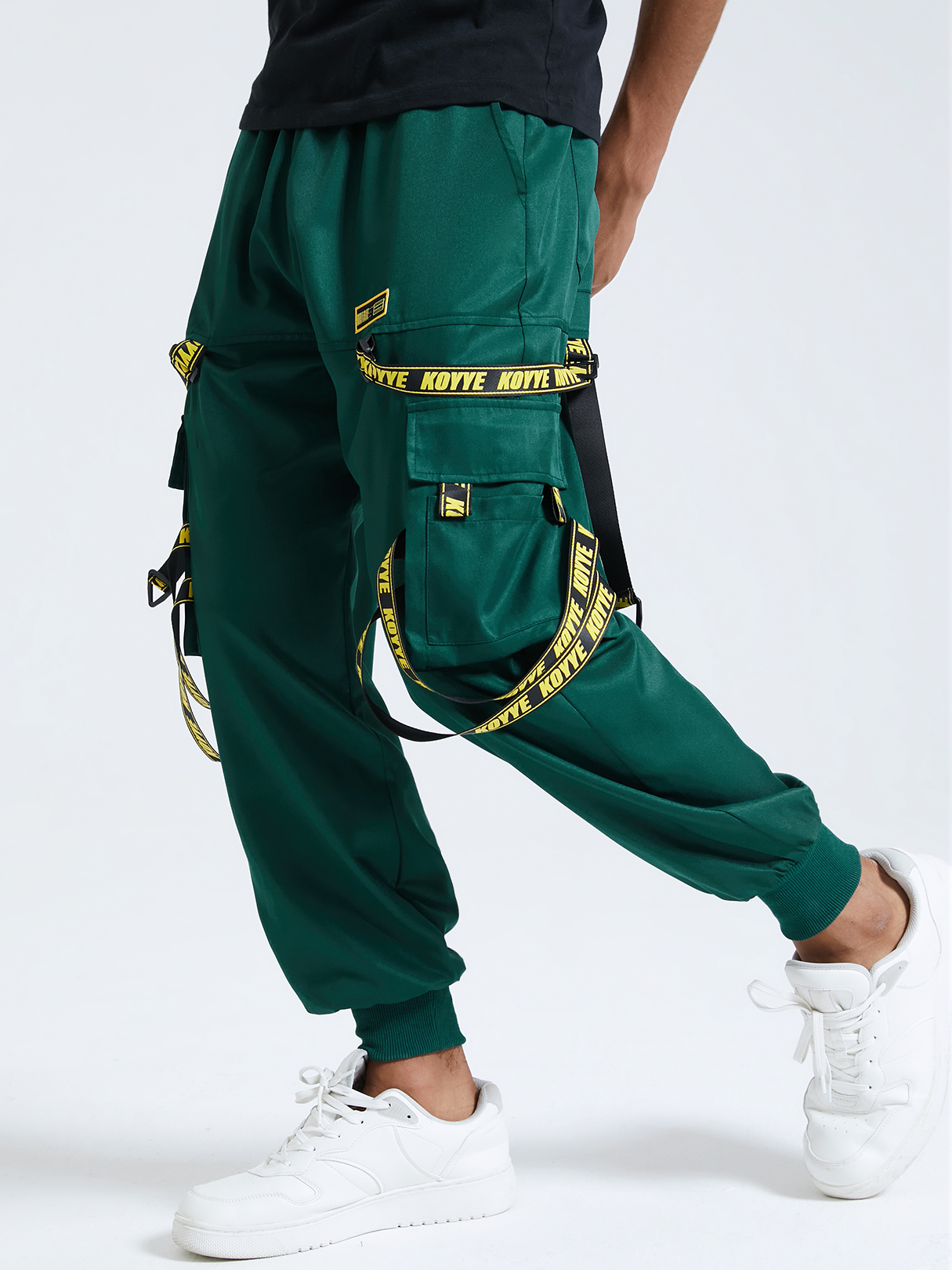 Men Fashion Hip Hop Plain Ribbon Buckle Design Cargo Pants