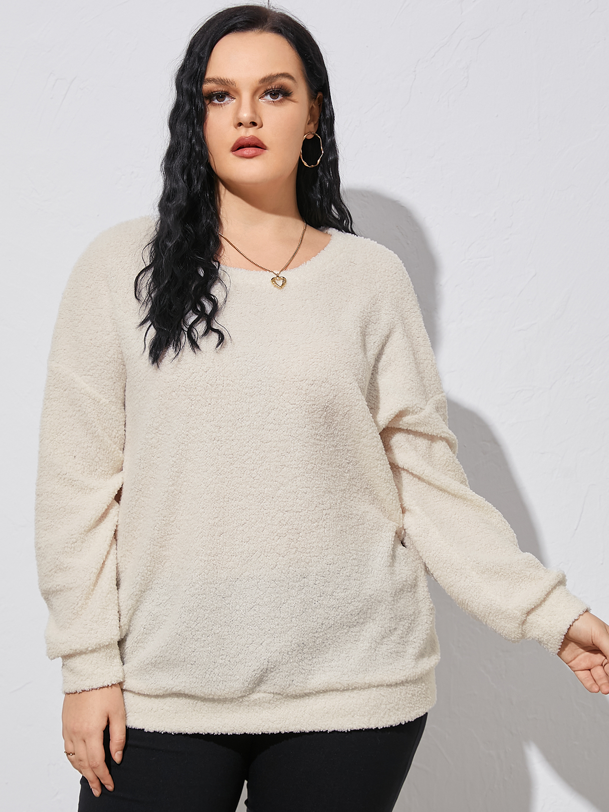 YOINS BASICS Plus Size Round Neck Hollow Design Patchwork Sweater