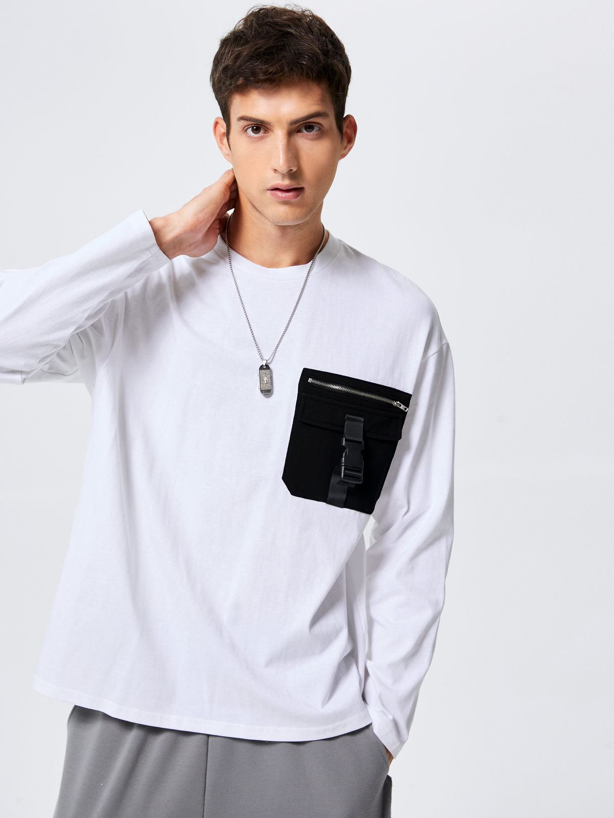 Men 100% Cotton Pocket And Zipper T-shirt
