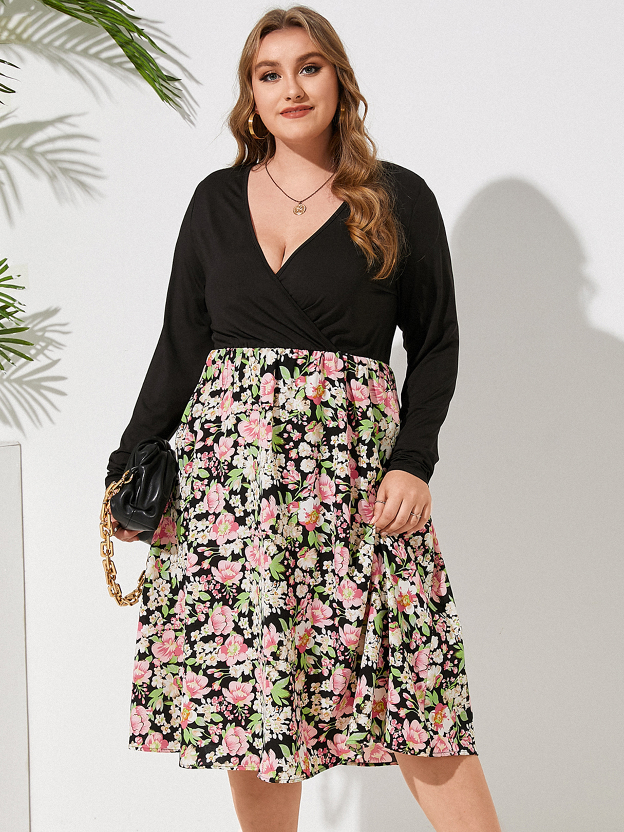 YOINS Plus Size V-neck Floral Print Crossed Front Design Patchwork Design Long Sleeves Dress