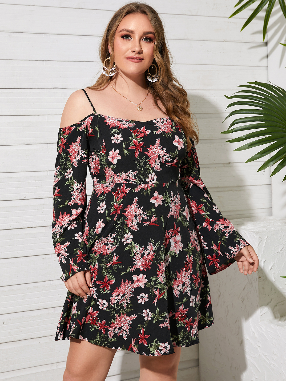Plus Size Cold Shoulder Floral Print Long Sleeves Dress