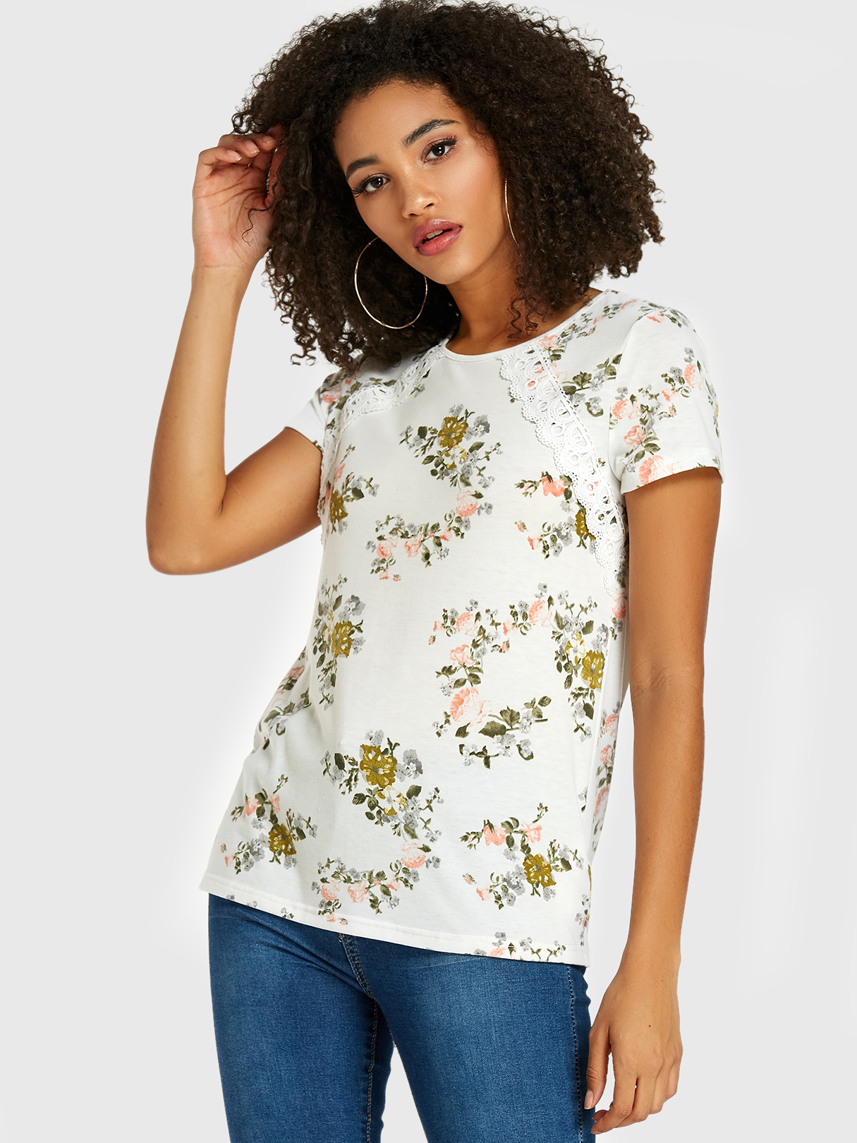 YOINS White Lace Detail Random Floral Print Round Neck Tee