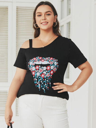 YOINS Plus Size Graphic Short Sleeves Tee
