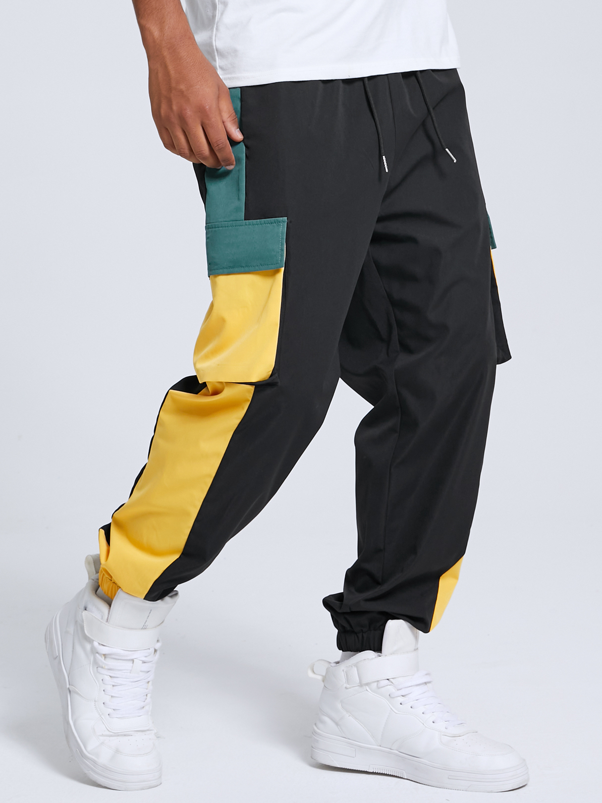 Men Casual Color Block Print Side Flap Pocket Cargo Pants