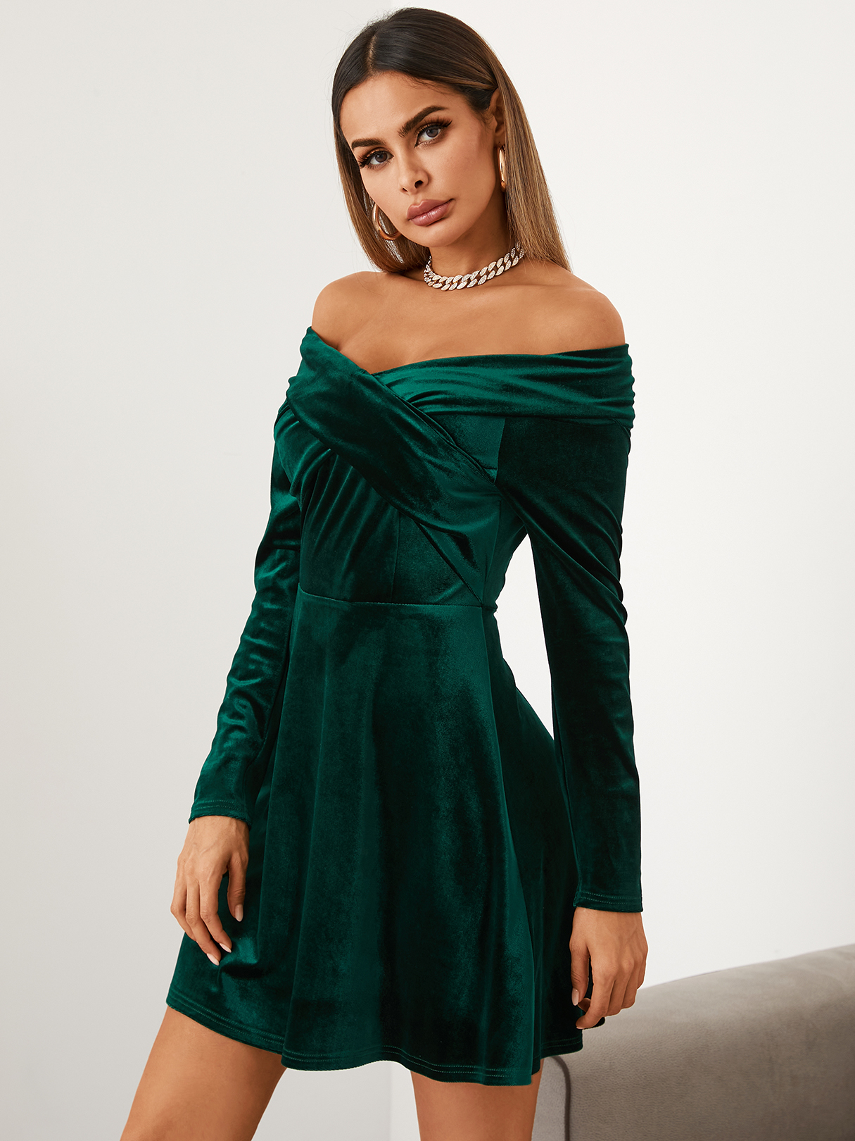 YOINS Velvet Off The Shoulder Crossed Front Dress