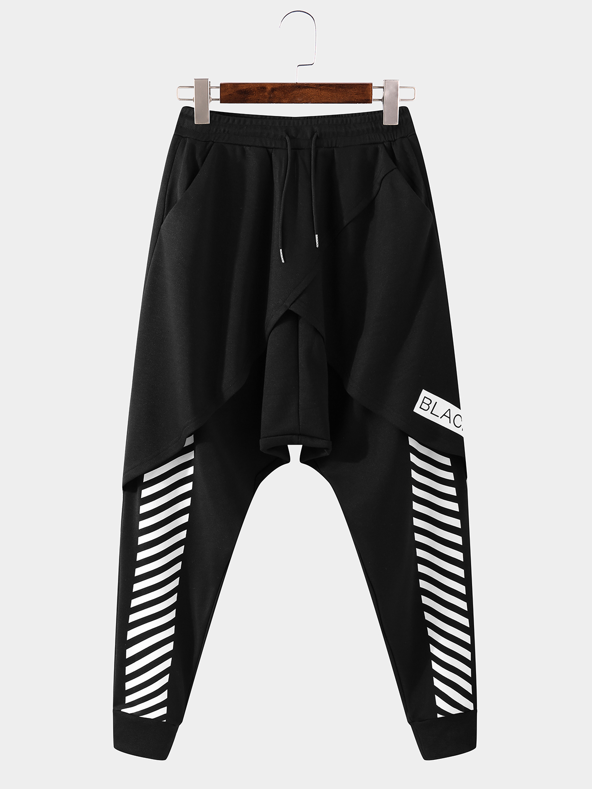 Men Black Letter Print Tiered Design Baggy Harem Pants