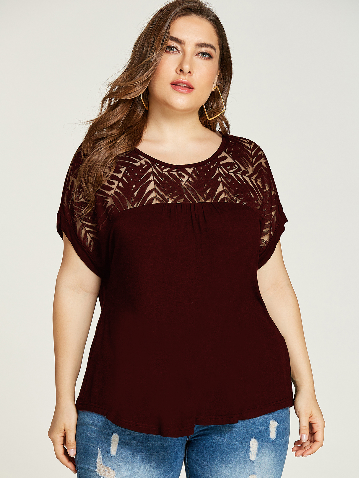 YOINS Plus Size Burgundy Lace Design Round Neck Short Blouse