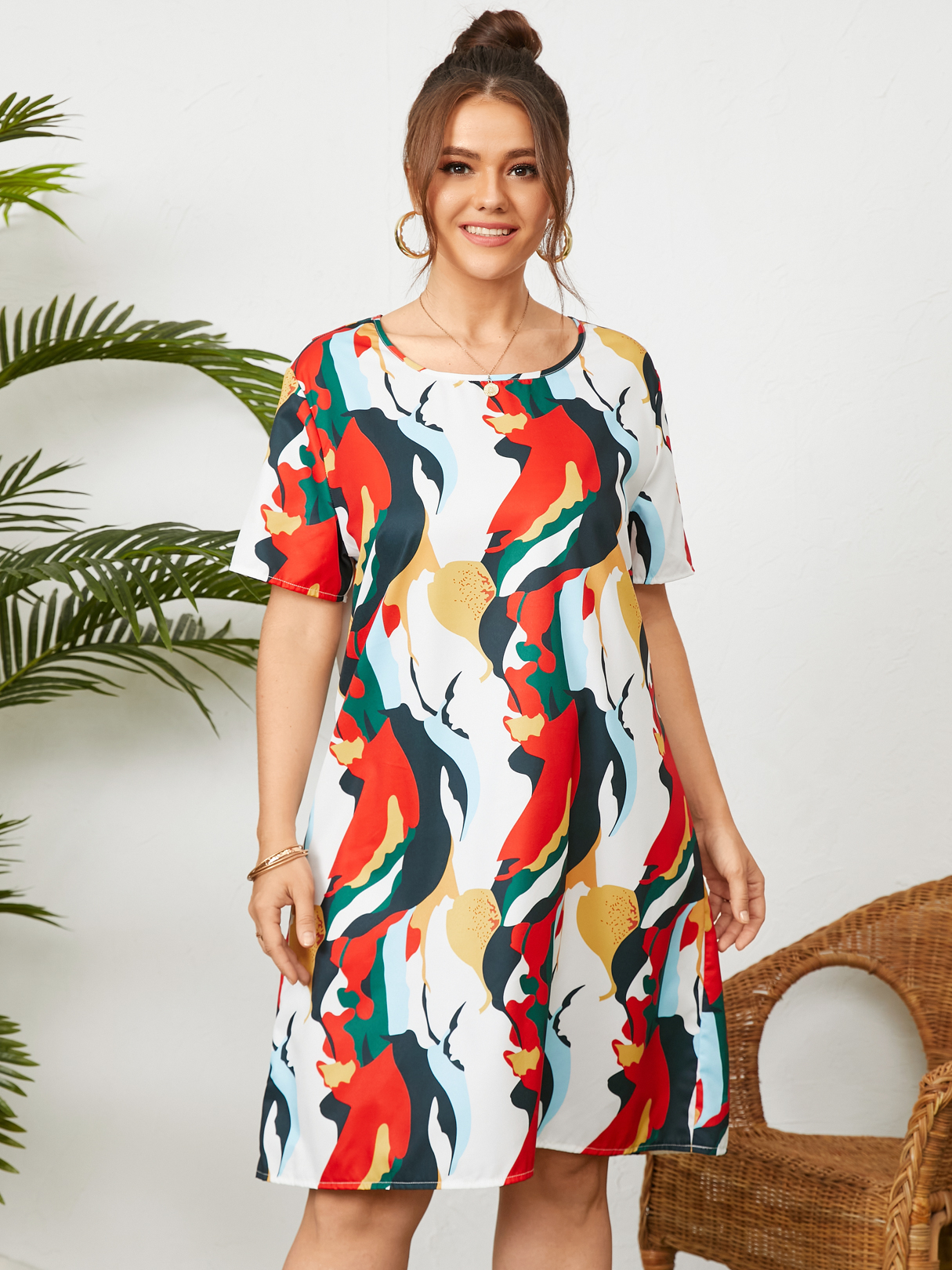 Plus Size Multicolor Round Neck Wave Short Sleeves Dress