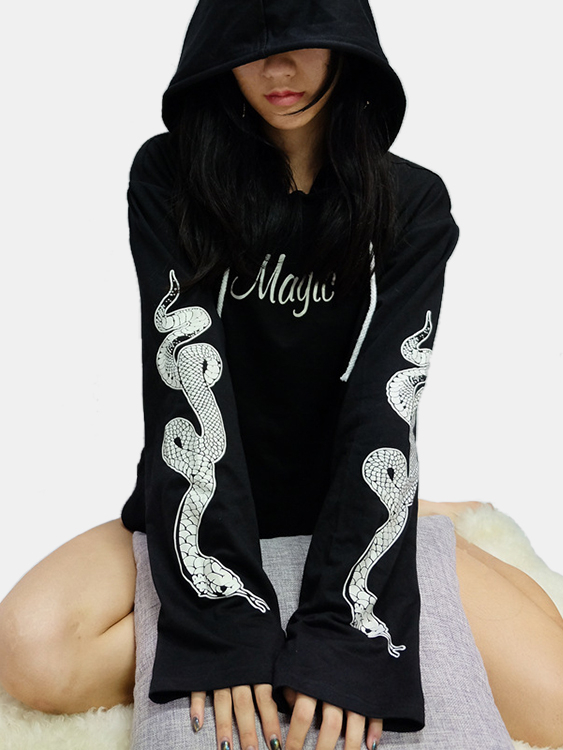 Active Round Neck Animal Pattern Flared Sleeves Sports Hoodies in Black