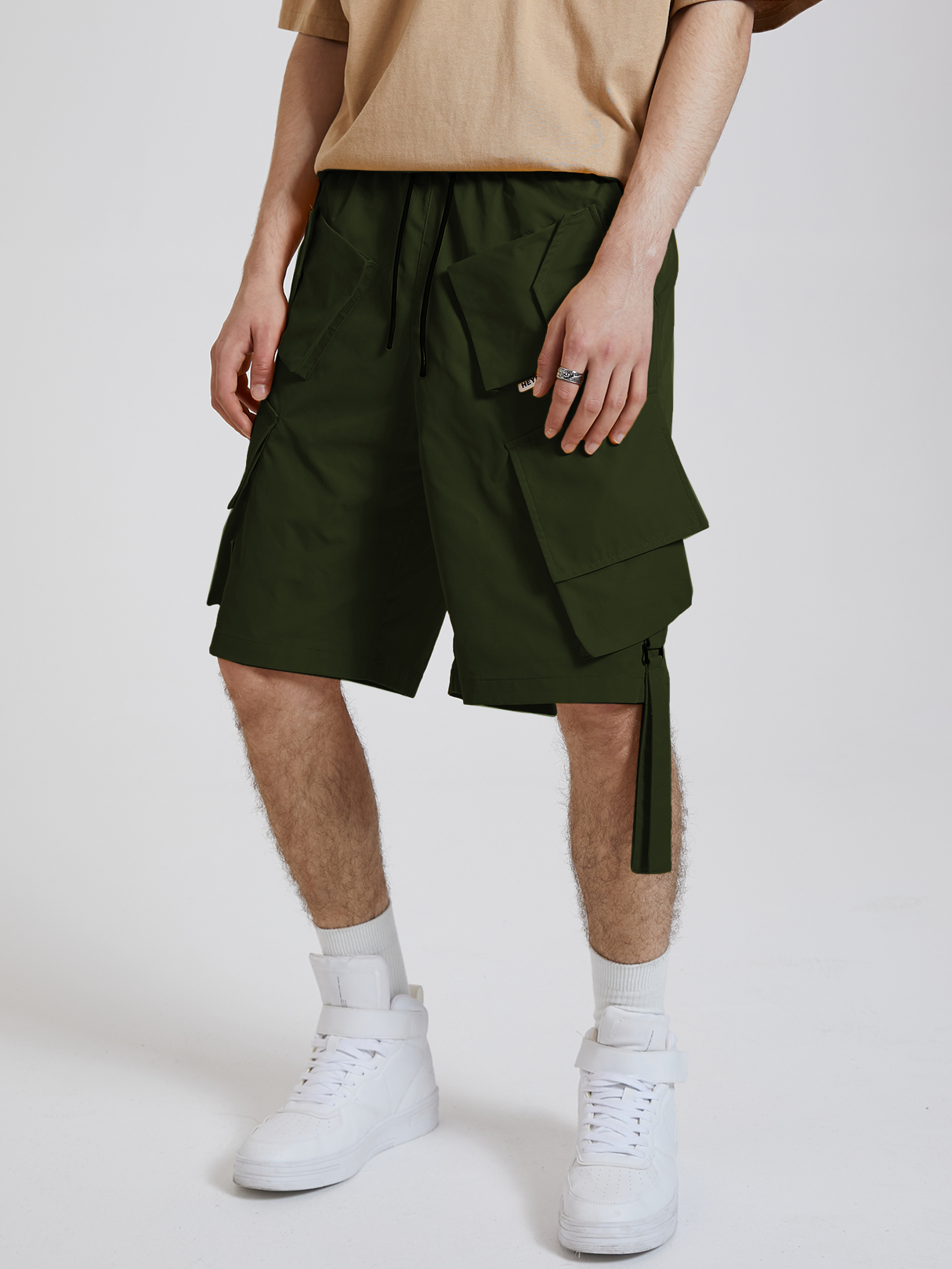 KOYYE Men Streetwear Hip Hop Ribbon Elastic Waist Casual Cargo Shorts