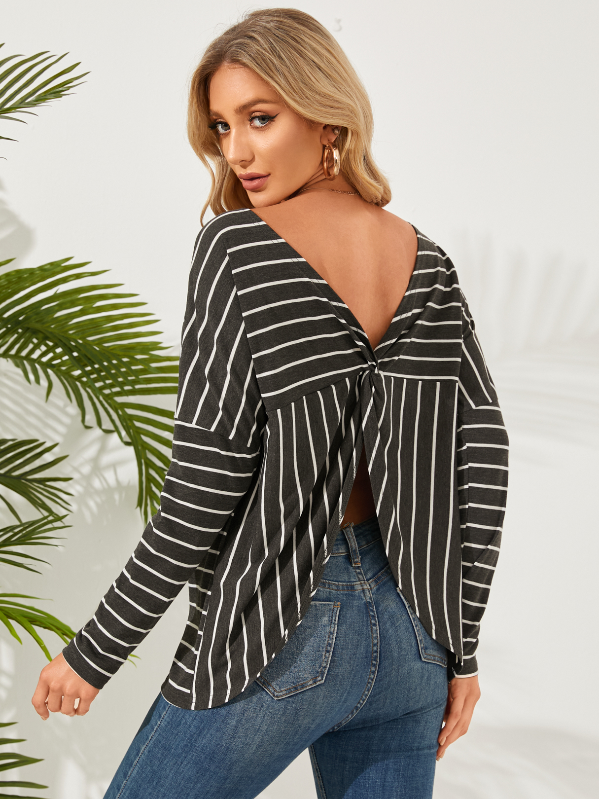 YOINS Dark Grey Striped Twist Design Round Neck Tee