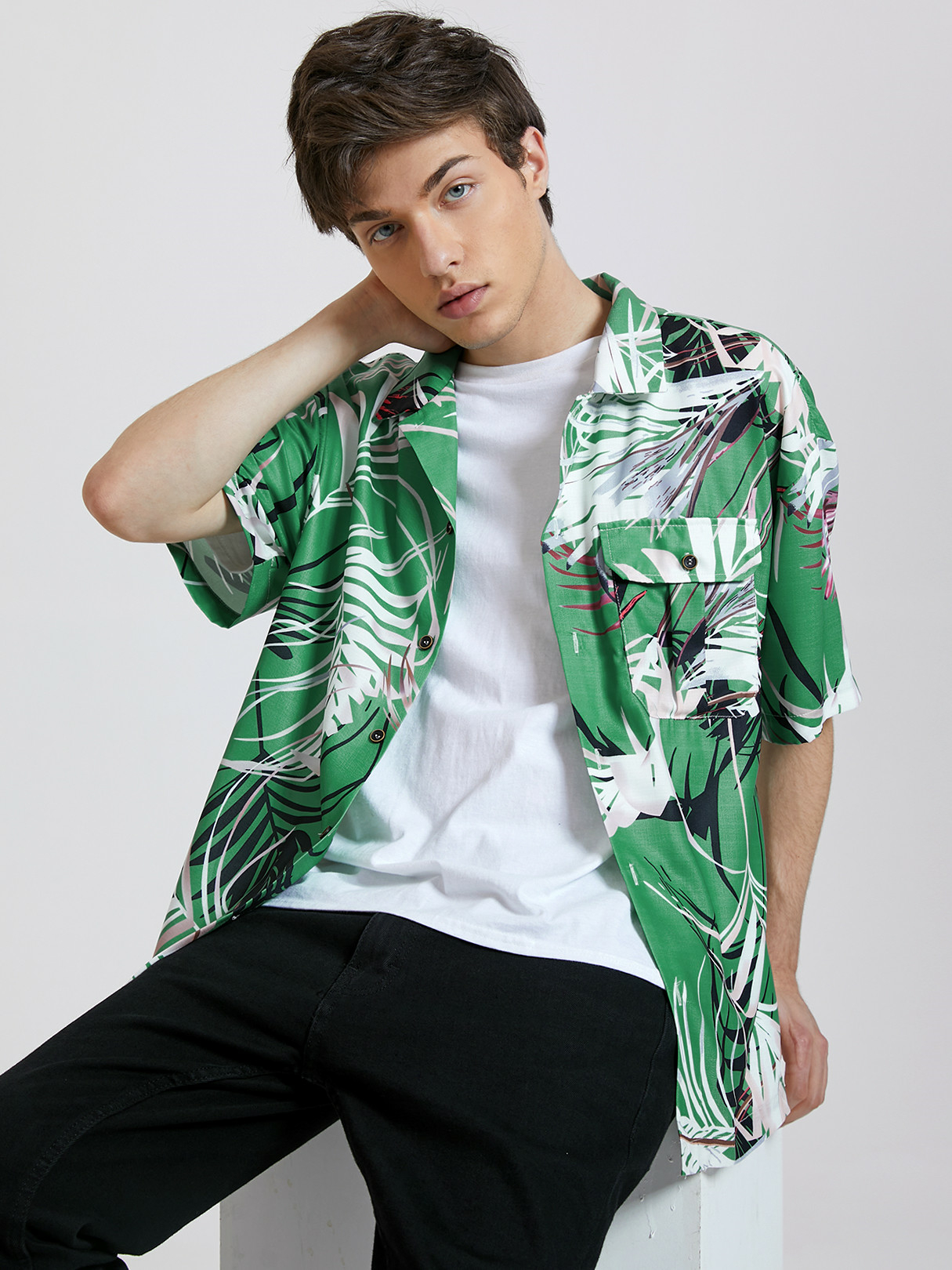 KOYYE Men All Over Print Tropical Holiday Shirt