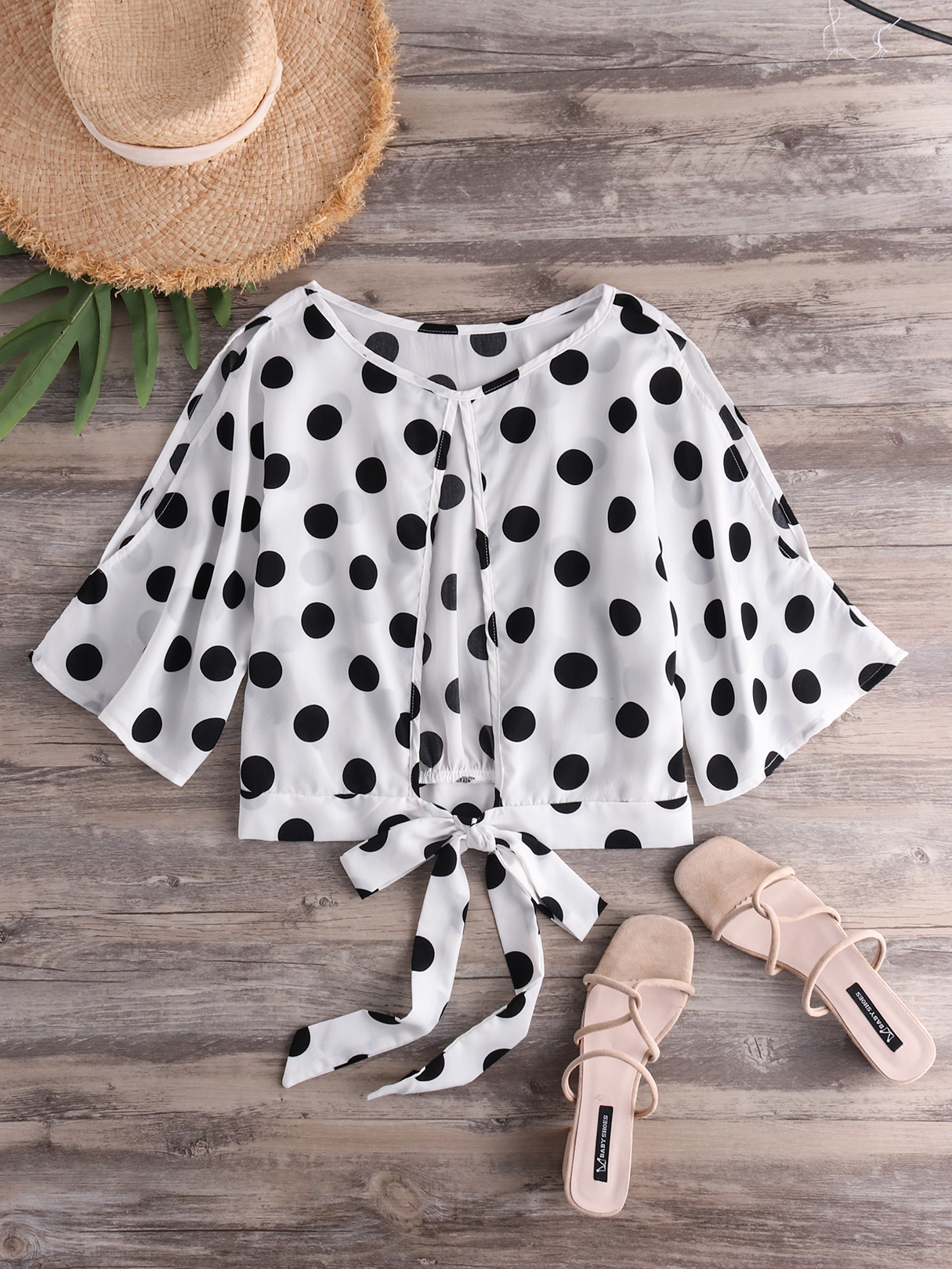 YOINS White Cut Out Polka Dot Round Neck Crop Top