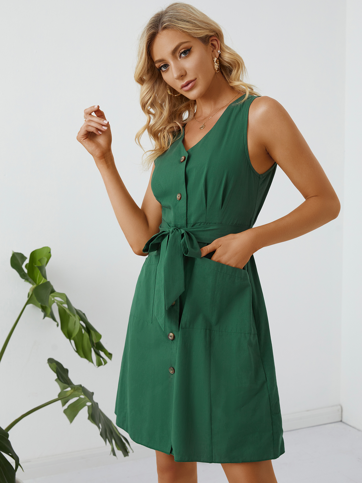 YOINS Green V-neck Front Button Side Pocket Mini Dress