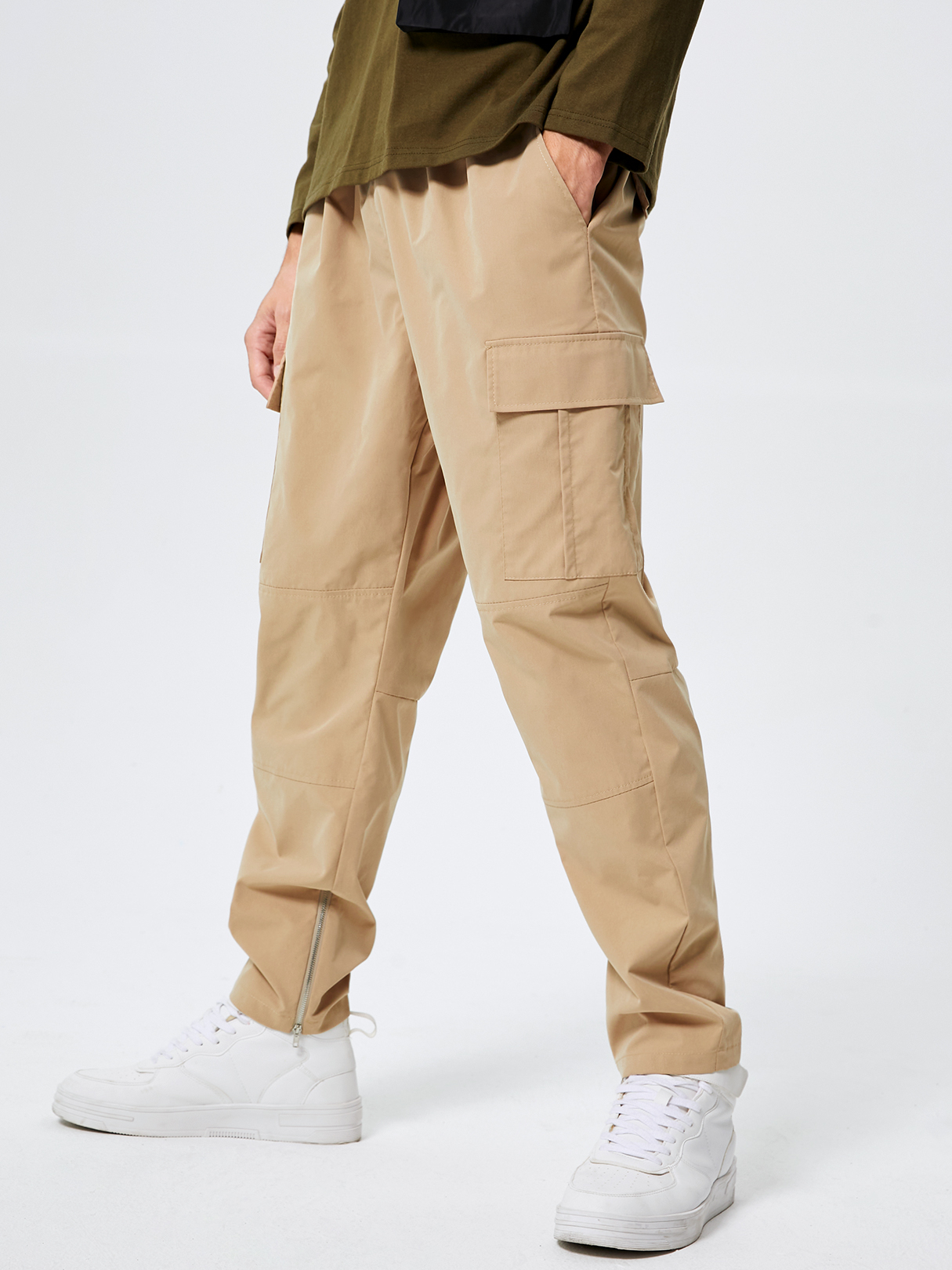 Men Fashion Plain Flap Pocket Zip Slit Hem Drawstring Waist Cargo Pants