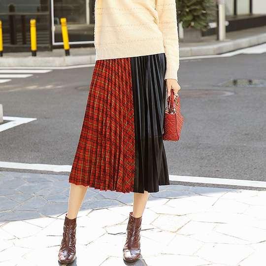 Souland - Band-Waist Plaid Midi Skirt - Red/One Size