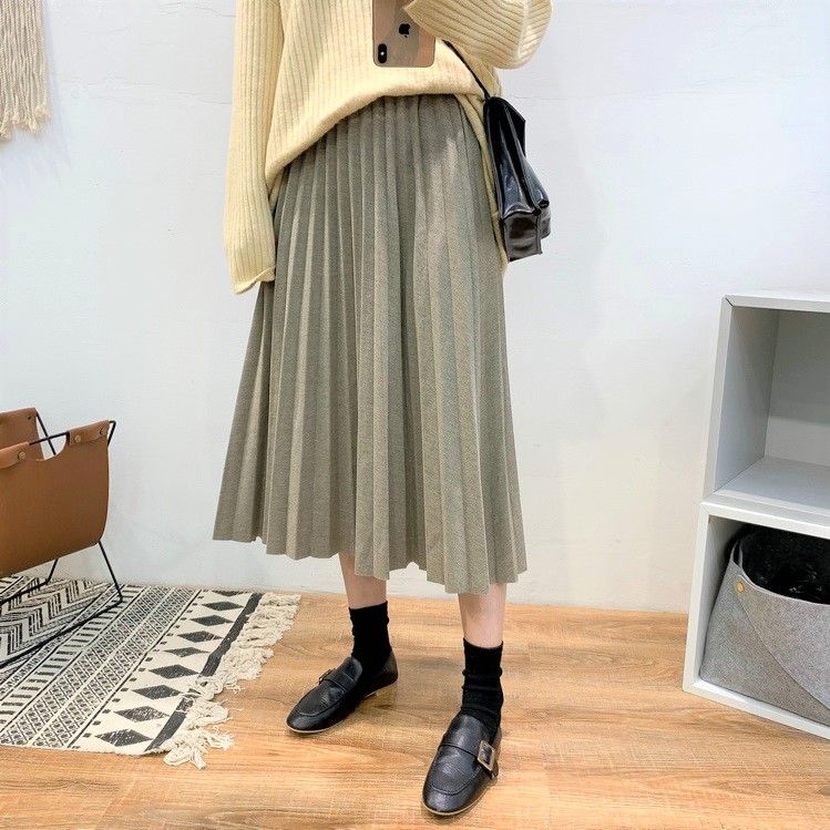 Souland - Plain Pleated Midi Skirt - Cream/One Size