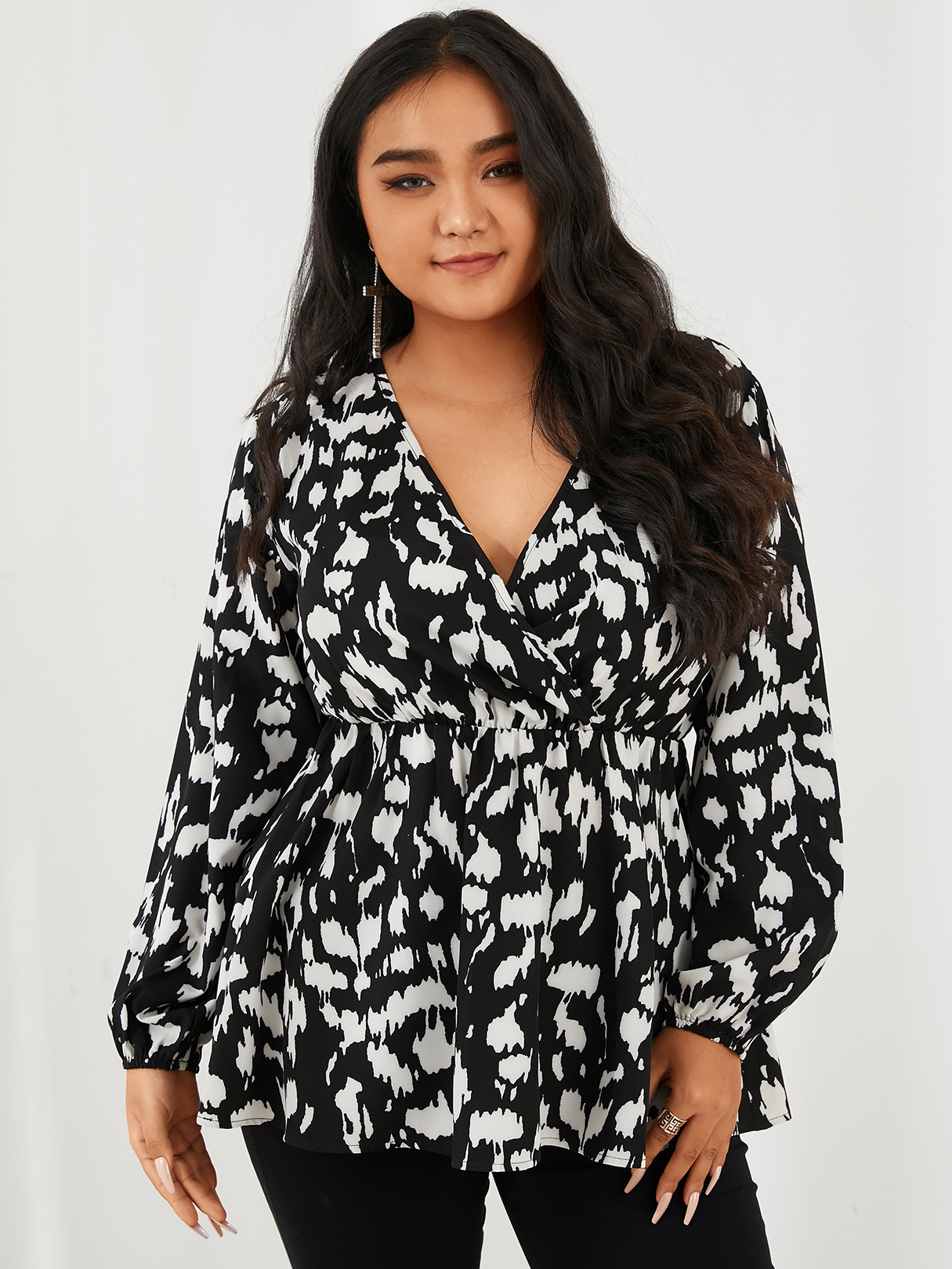 YOINS Plus Size Deep V Neck Leopard Wrap Design Long Sleeves Blouse