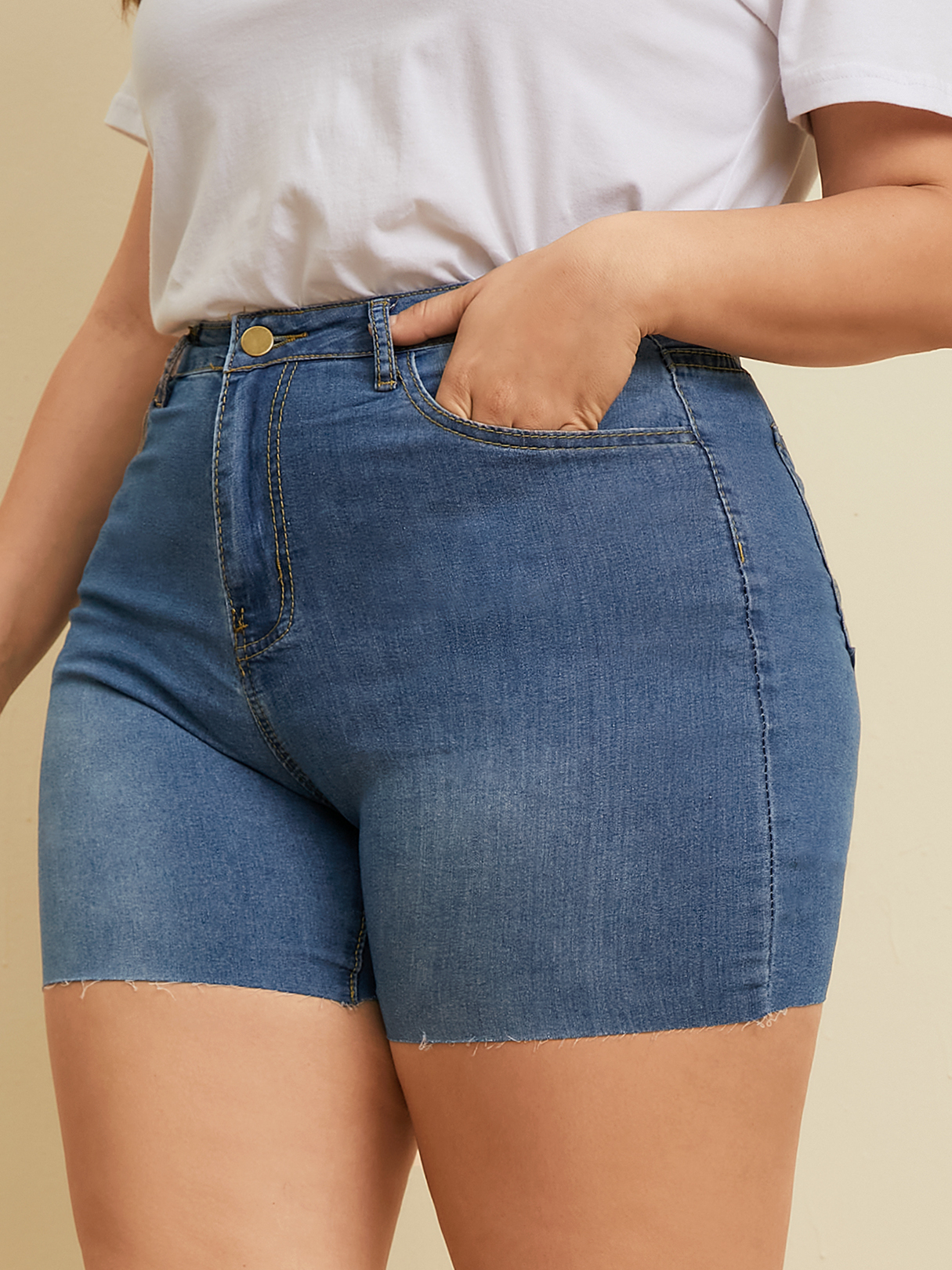 Plus Size Side Pocket Shorts