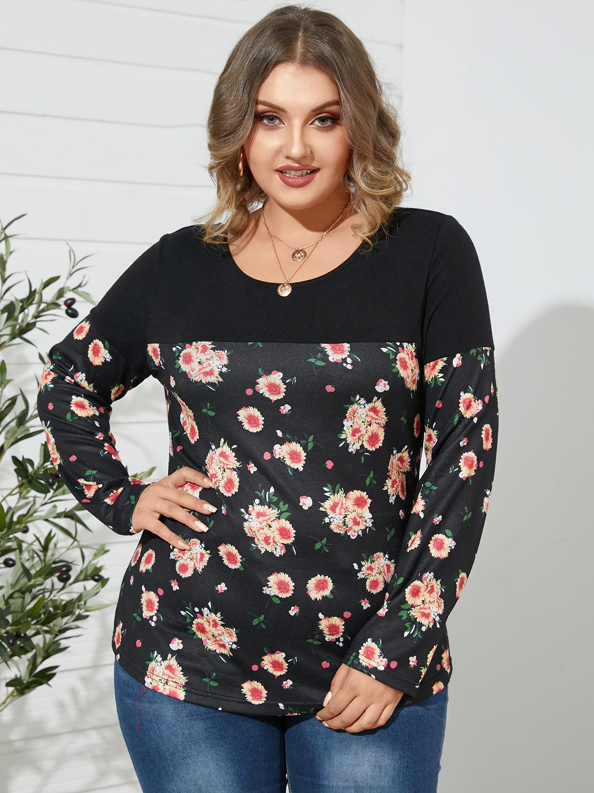 YOINS Plus Size Round Neck Patchwork Floral Print Long Sleeves Tee