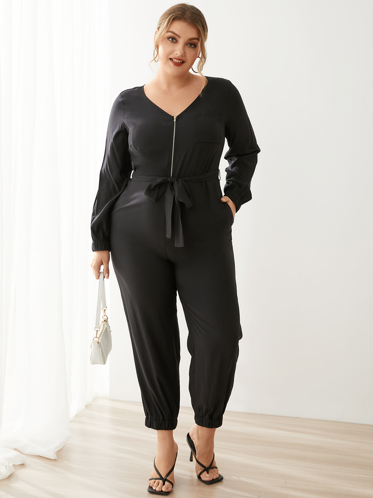 YOINS Plus Size V-neck Side Pockets Belt Design Zip Front Long Sleeves Jumpsuit