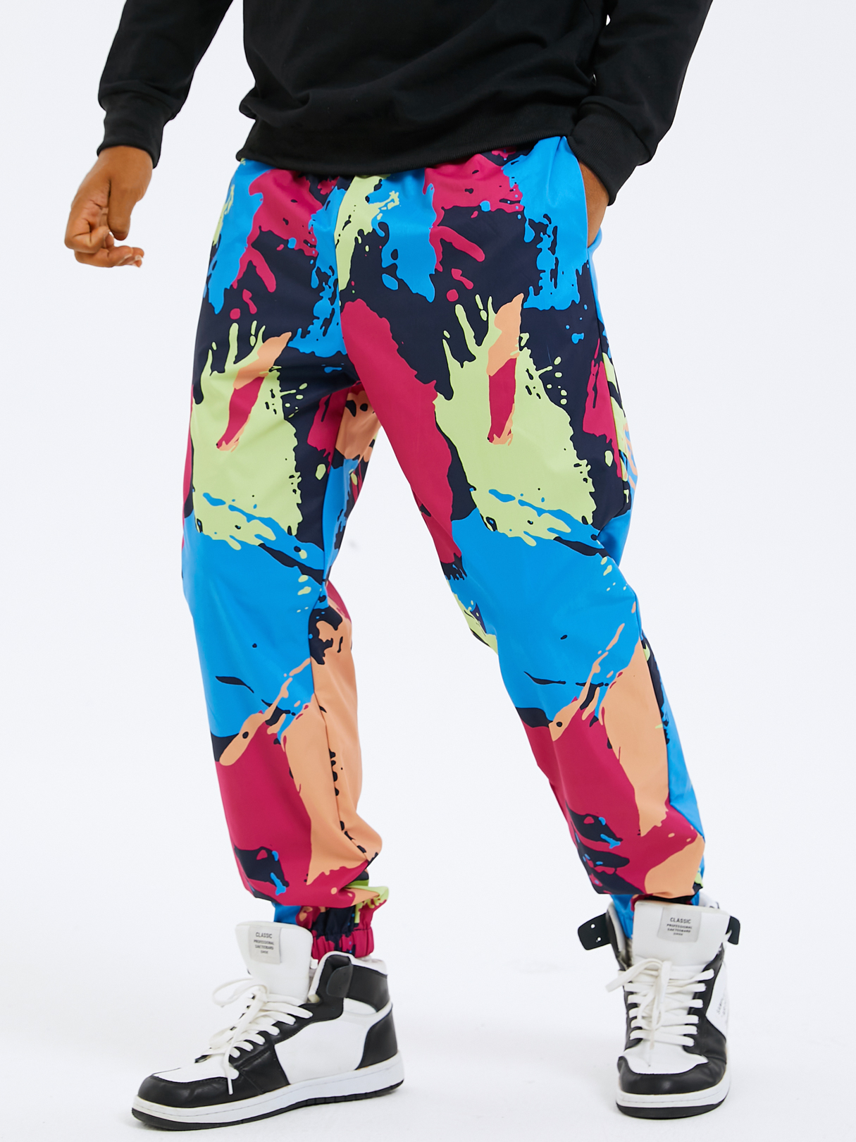 Men Hip Hop Style Color Block Graffiti Print Drawstring Cargo Pants