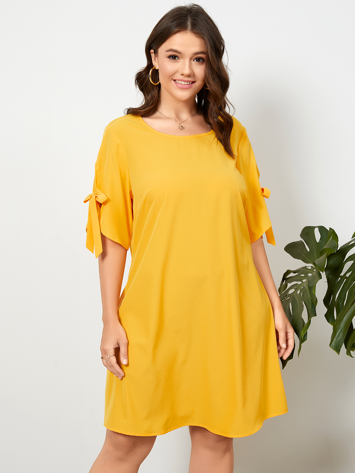 YOINS Plus Size Round Neck Tie-up Design Half Sleeves Dress