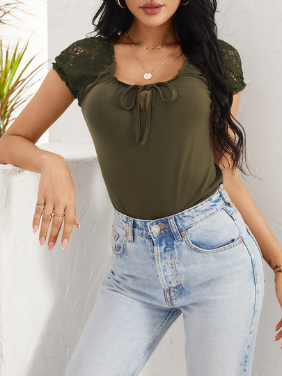 YOINS BASICS Lace Insert Design Scoop Neck Short Sleeves Tee