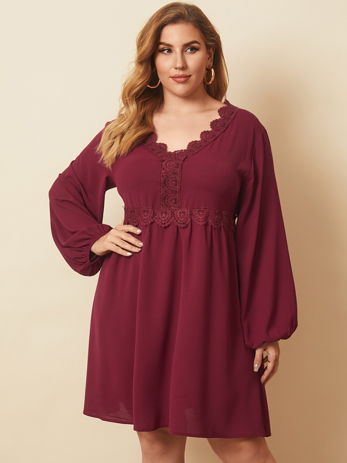 Plus Size V-neck Red Elastic Strap Lace Long Sleeves Mini Dress
