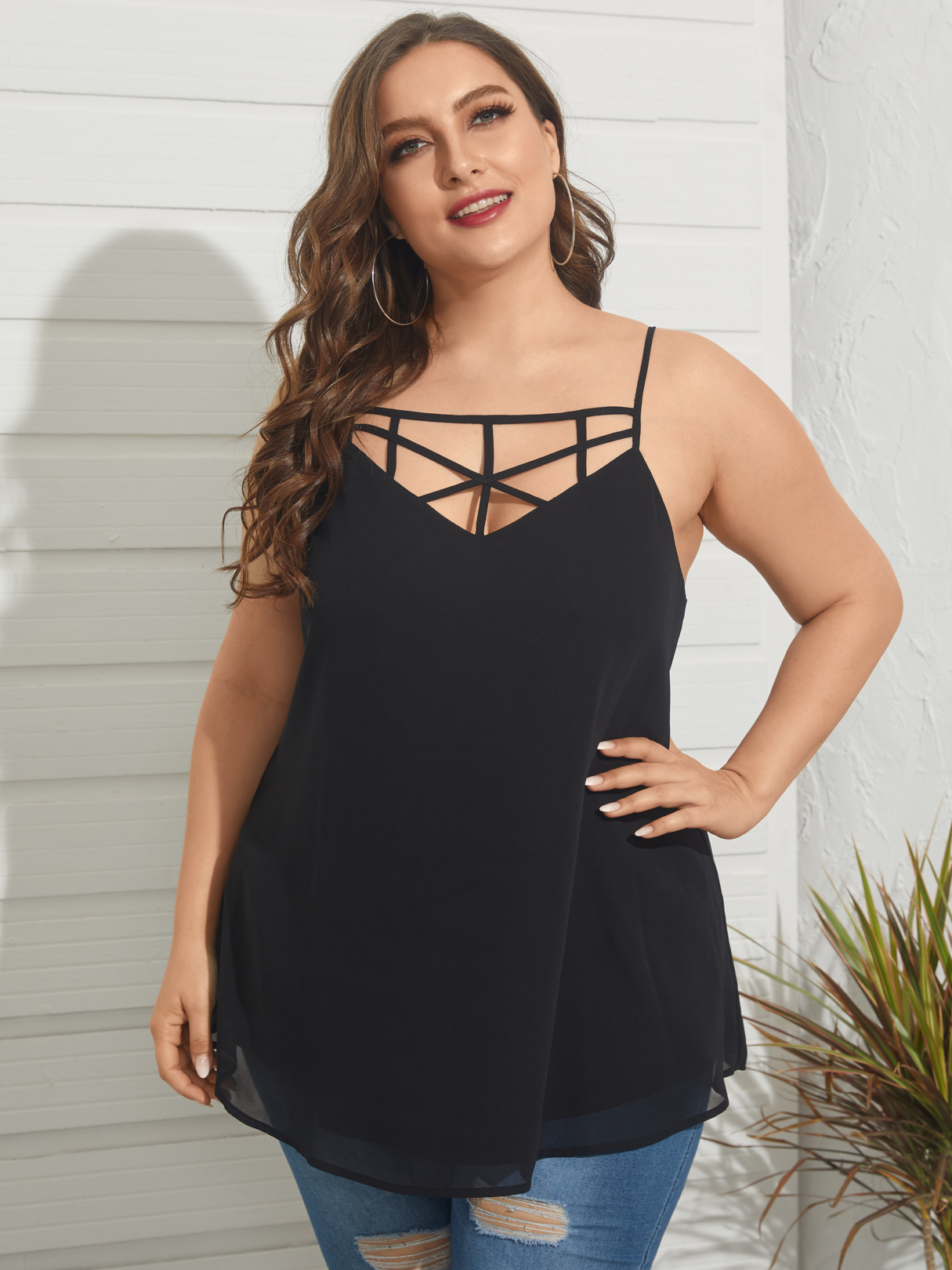 YOINS Plus Size V-neck Spaghetti Strap Criss-cross Sleeveless Cami