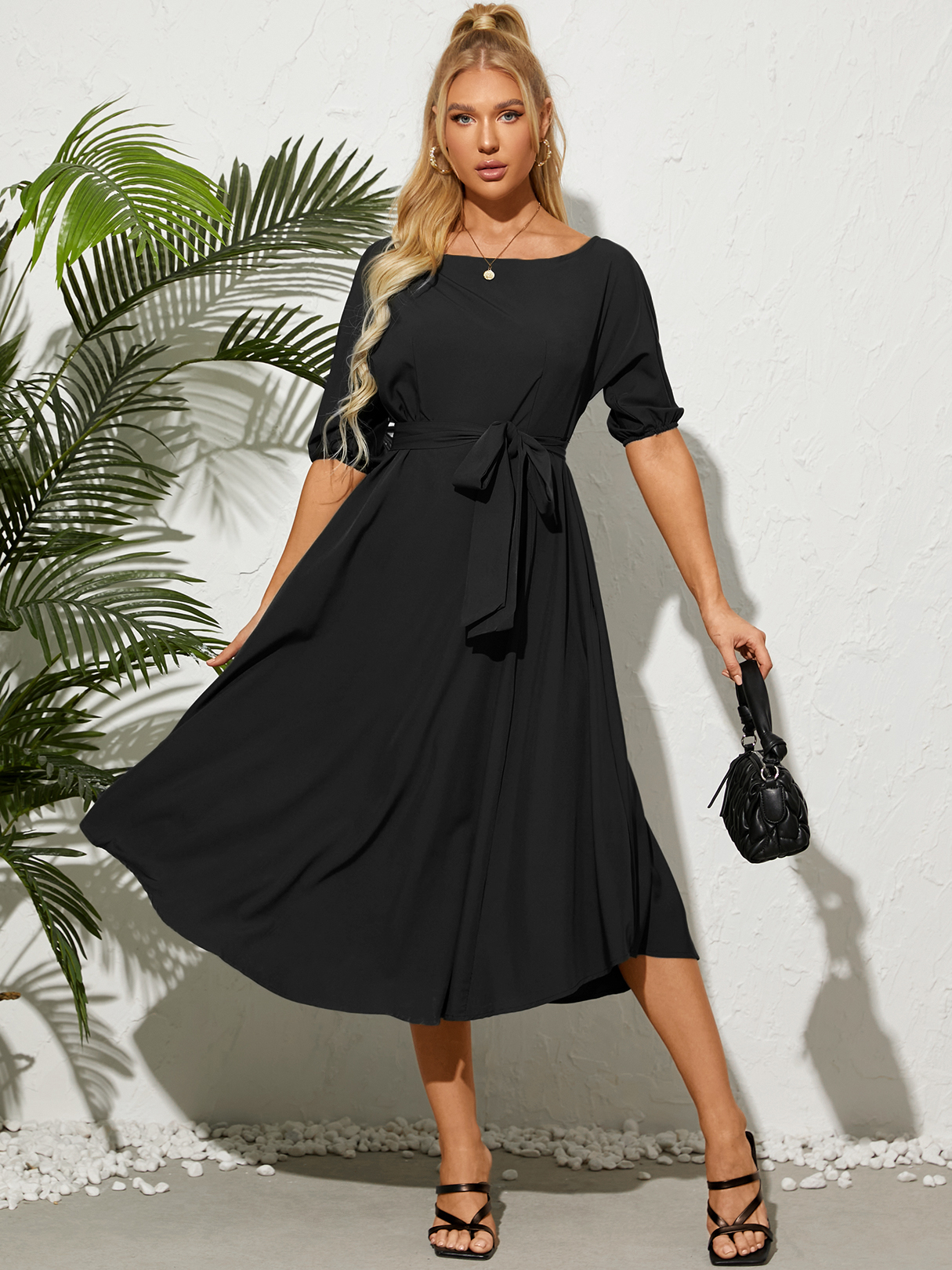 Belt Design Round Neck Half Sleeves Maxi Dress