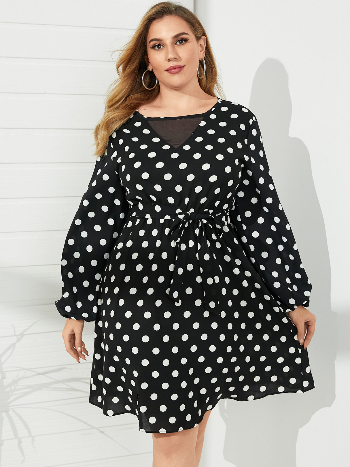 Plus Size Round Neck Polka Dot Belt Design Long Sleeves Midi Dress