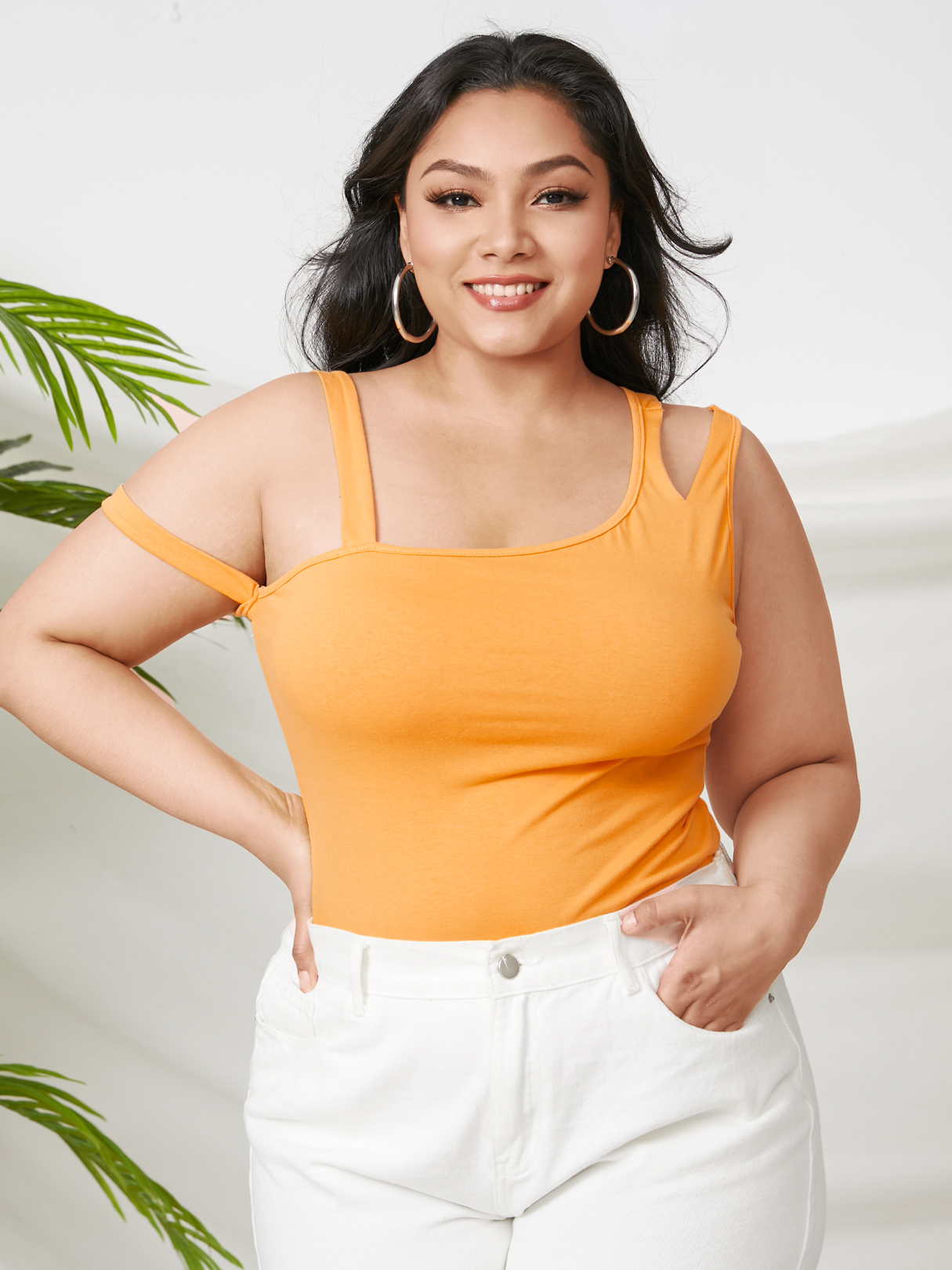 YOINS BASICS Plus Size Cold Shoulder Cut Out Sleeveless Cami