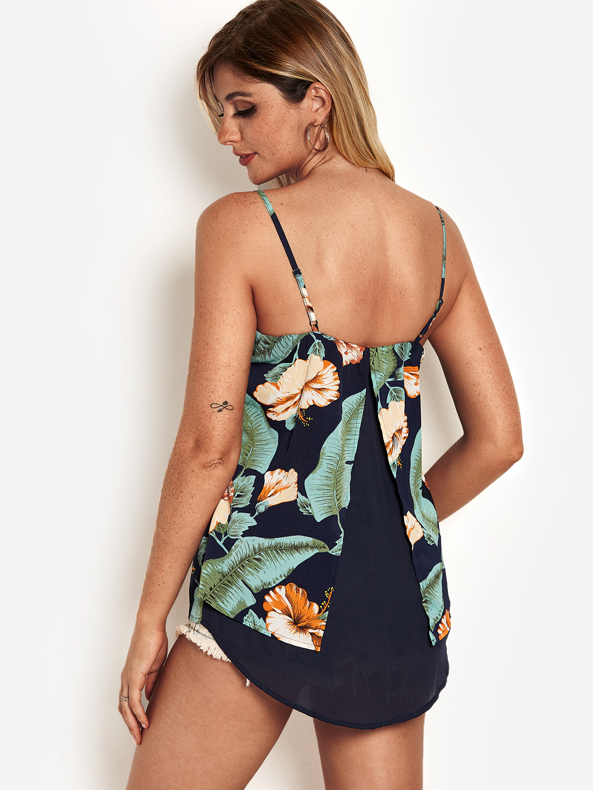 Navy Slit Design Random Floral Print V-neck Sleeveless Camis