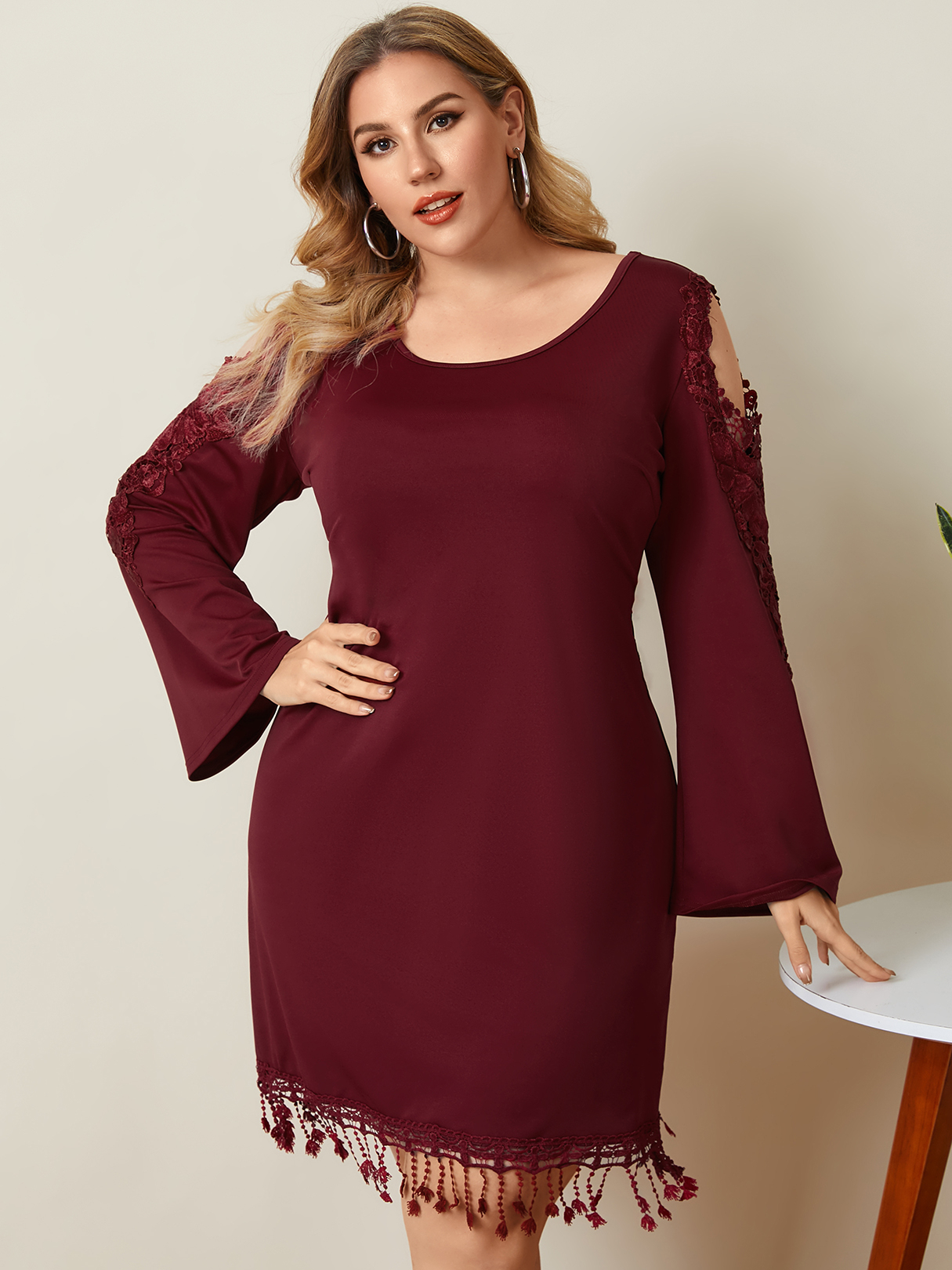 YOINS Plus Size Round Neck Cut Out Long Sleeves Mini Dress