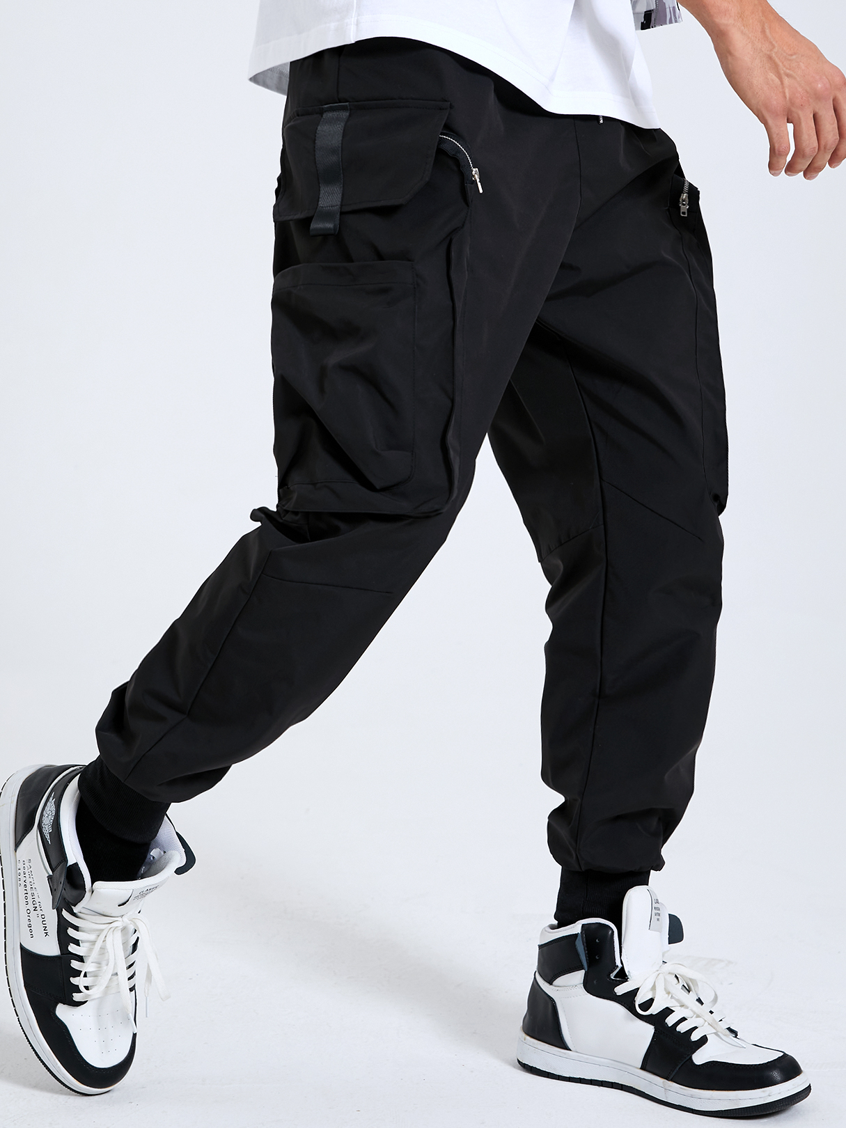 Men Plain Zip Pockets Drawstring Elastic Waist Cargo Pants